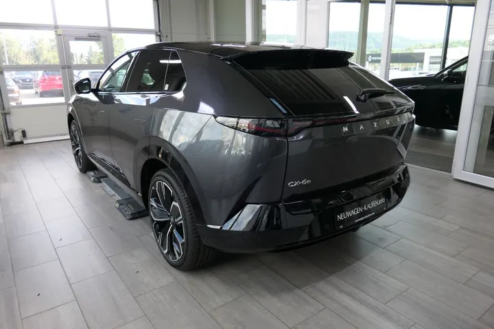 Mazda CX-6e