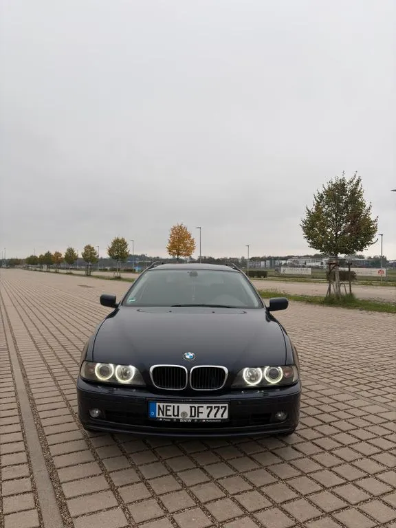 BMW 520