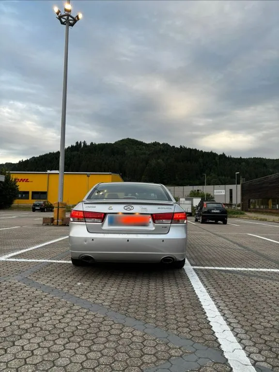 Hyundai SONATA