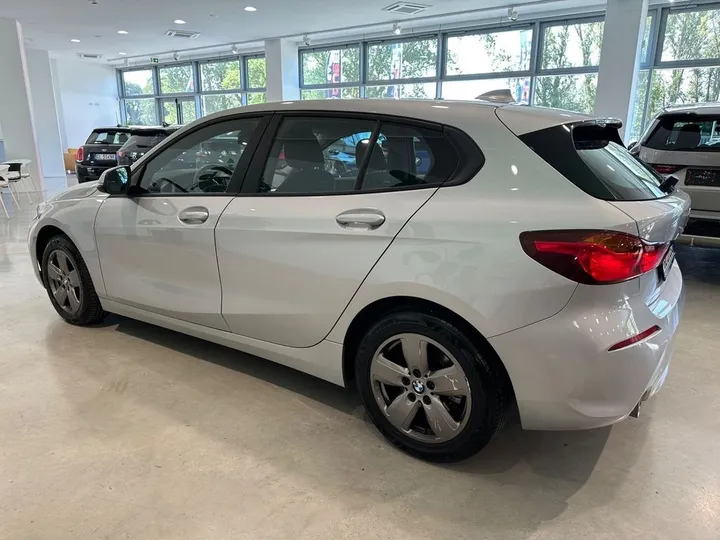 BMW 118