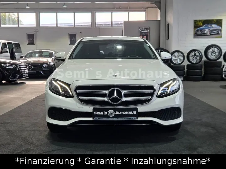 Mercedes-Benz E 200