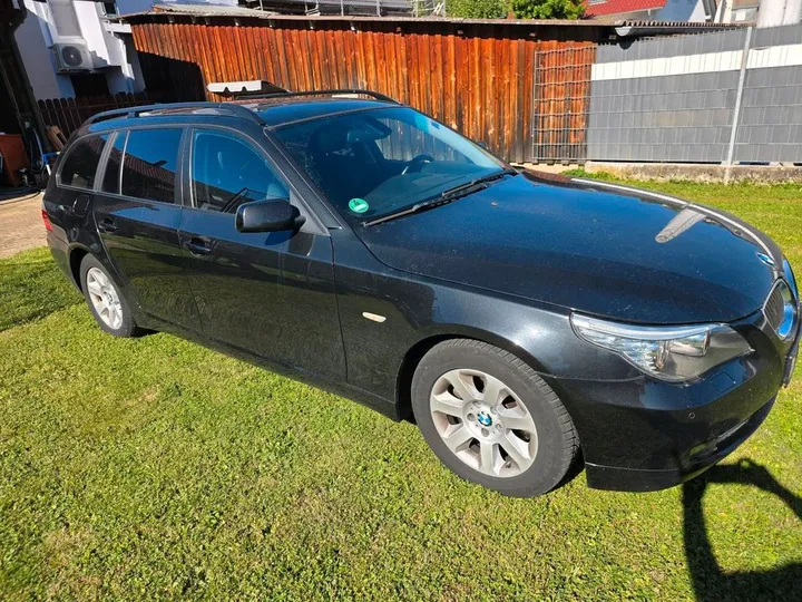 BMW 525