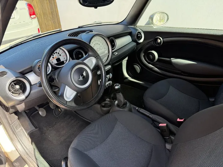 MINI Cooper Cabrio