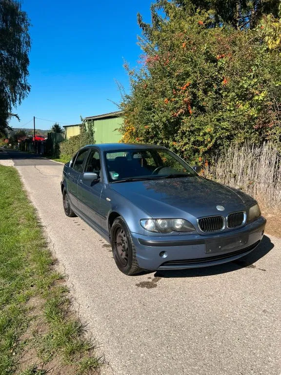 BMW 320