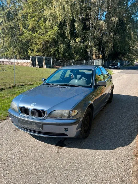 BMW 320