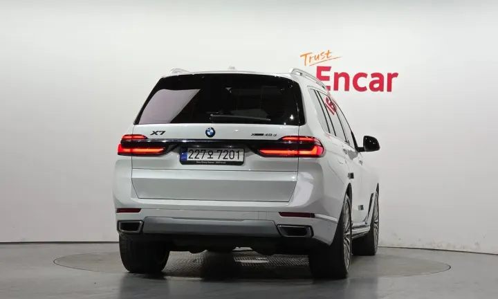 BMW X7