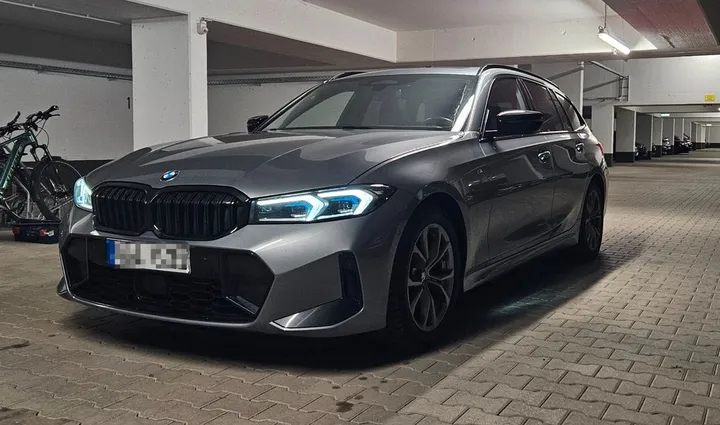 BMW 320