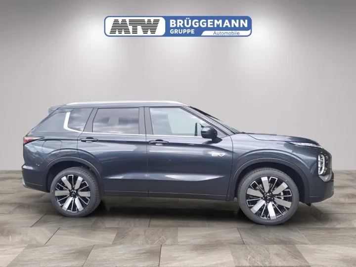 Mitsubishi Plug-in Hybrid Outlander