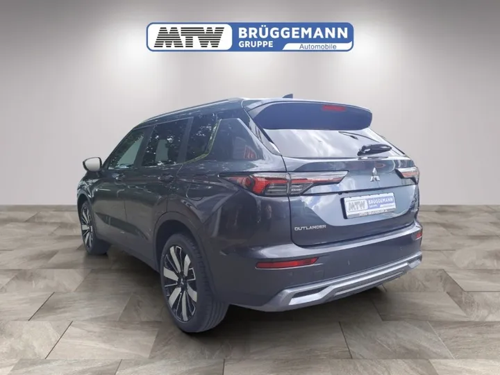 Mitsubishi Plug-in Hybrid Outlander