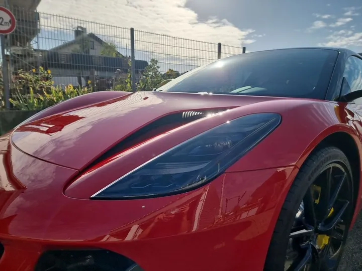 Lotus Emira