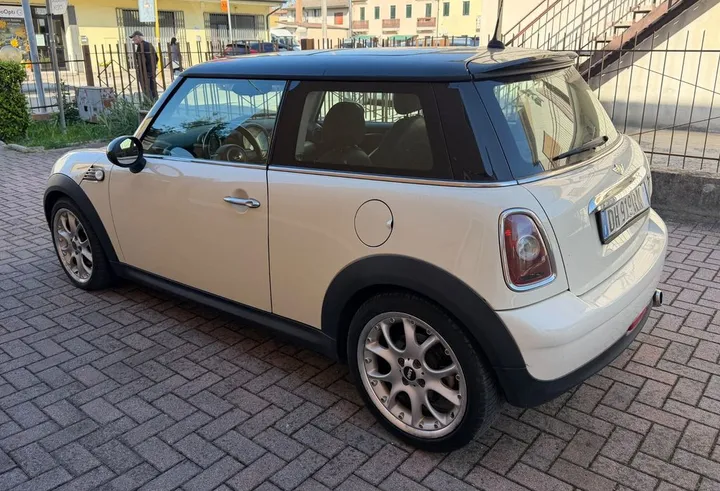 MINI Cooper D