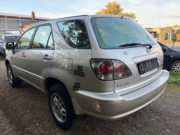 Lexus RX 300