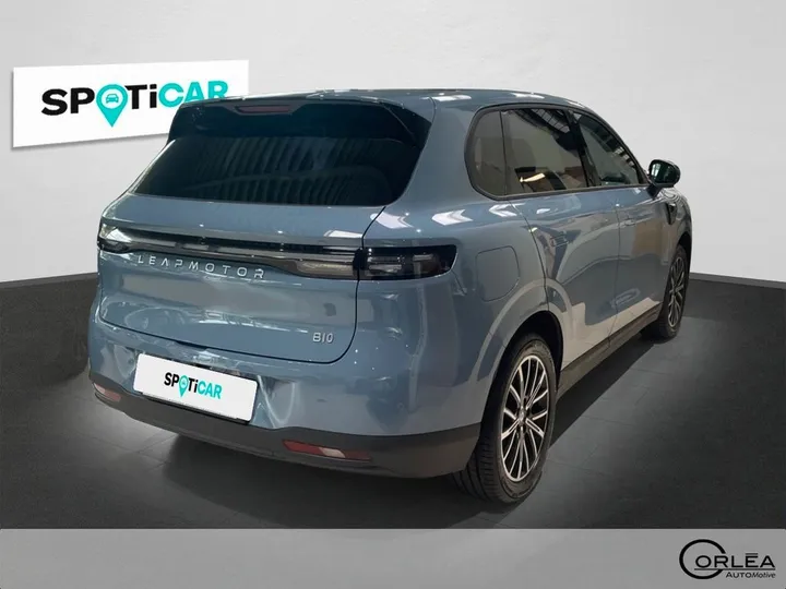 Leapmotor B10