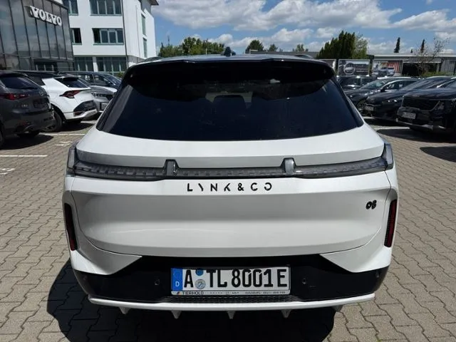 Lynk&Co 08