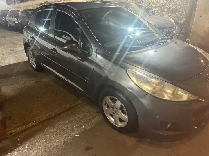 Peugeot 207