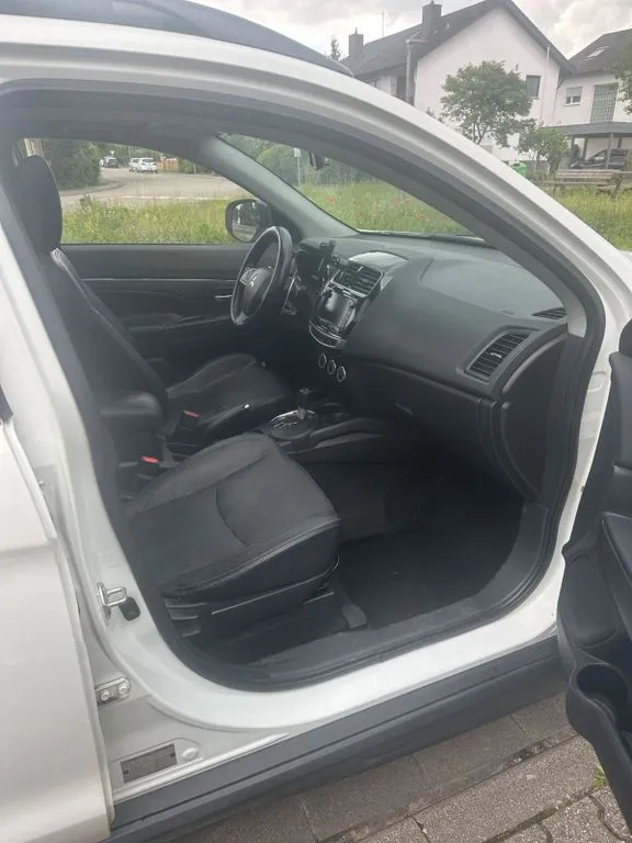 Mitsubishi ASX