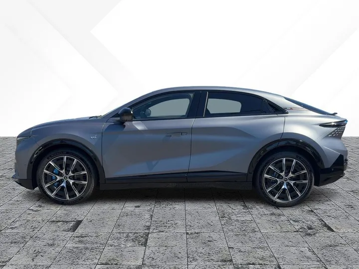 Alpine A390