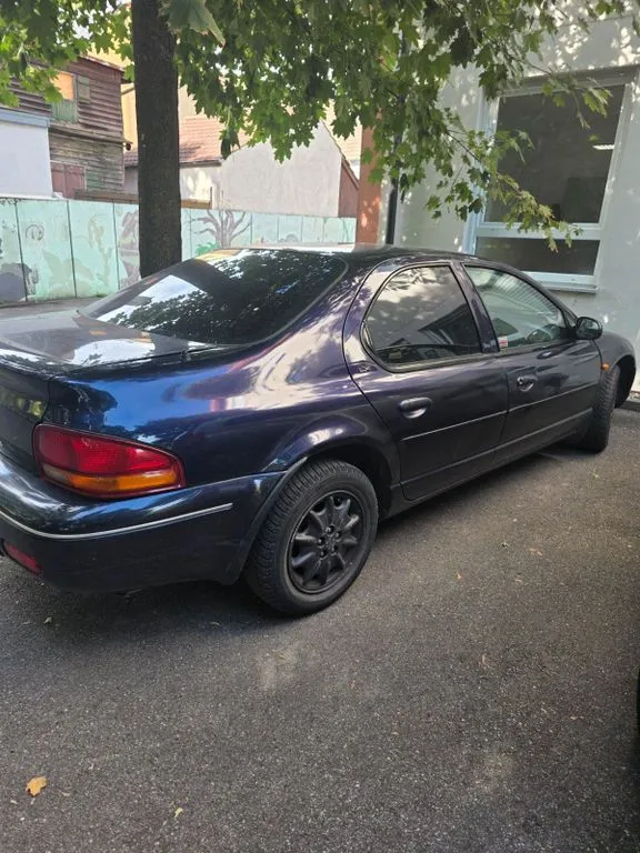 Chrysler Stratus