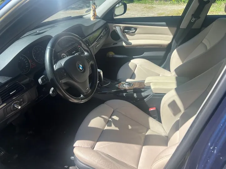 BMW 330