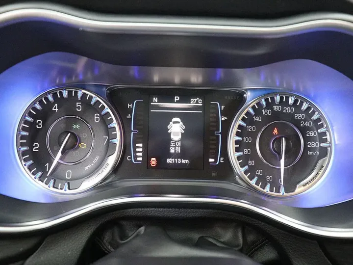 Chrysler 200