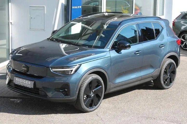 Volvo EX40