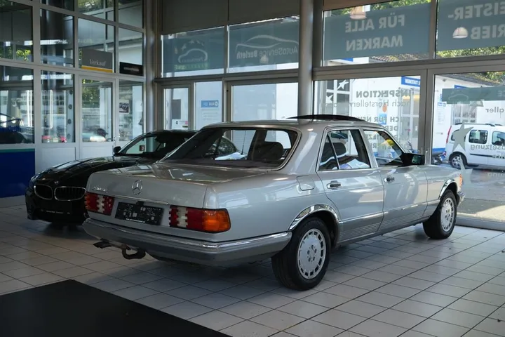 Mercedes-Benz 280