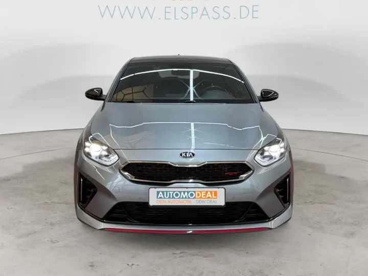 Kia pro cee'd / ProCeed