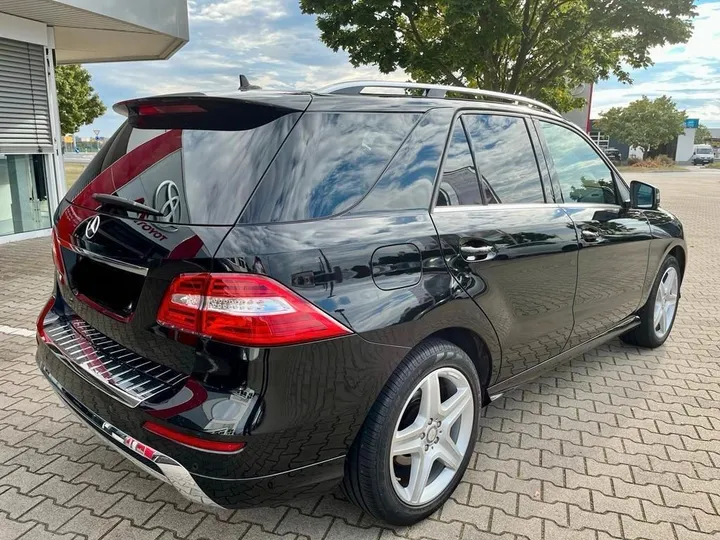 Mercedes-Benz ML 350
