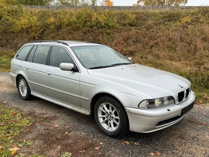 BMW 525
