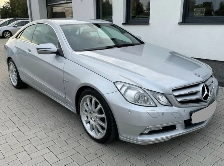 Mercedes-Benz E 250