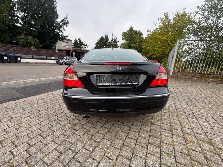 Mercedes-Benz CLK 220