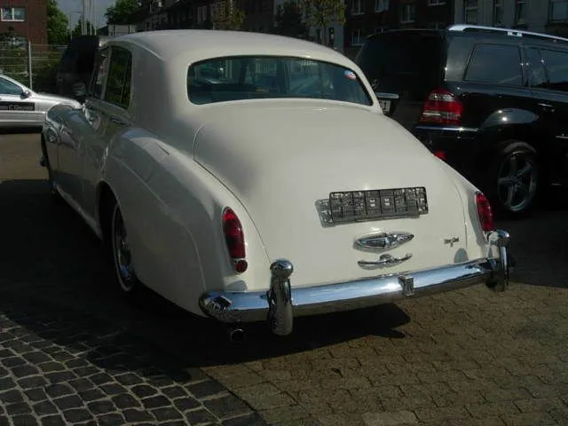 Rolls-Royce Silver Cloud