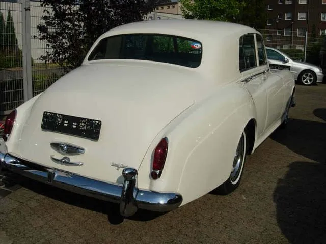Rolls-Royce Silver Cloud