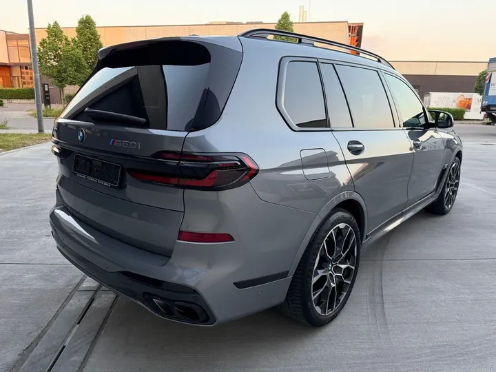 BMW X7 M60