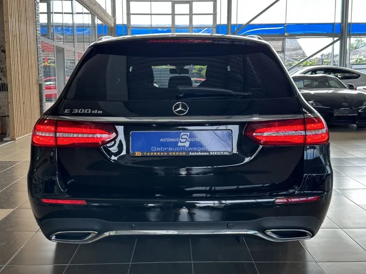 Mercedes-Benz E 300