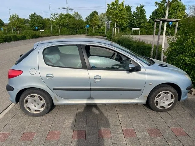 Peugeot 206