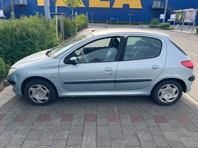 Peugeot 206