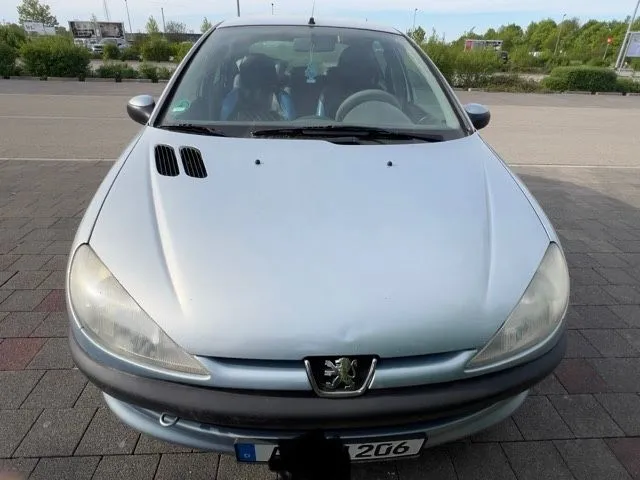 Peugeot 206