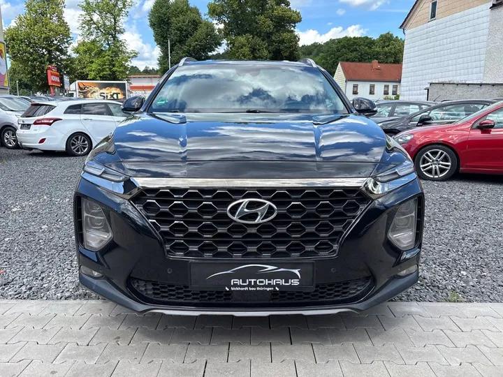 Hyundai SANTA FE