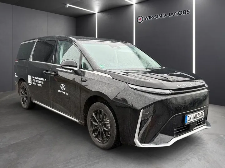 Maxus Mifa 9