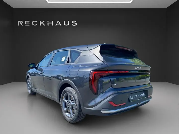Kia K4