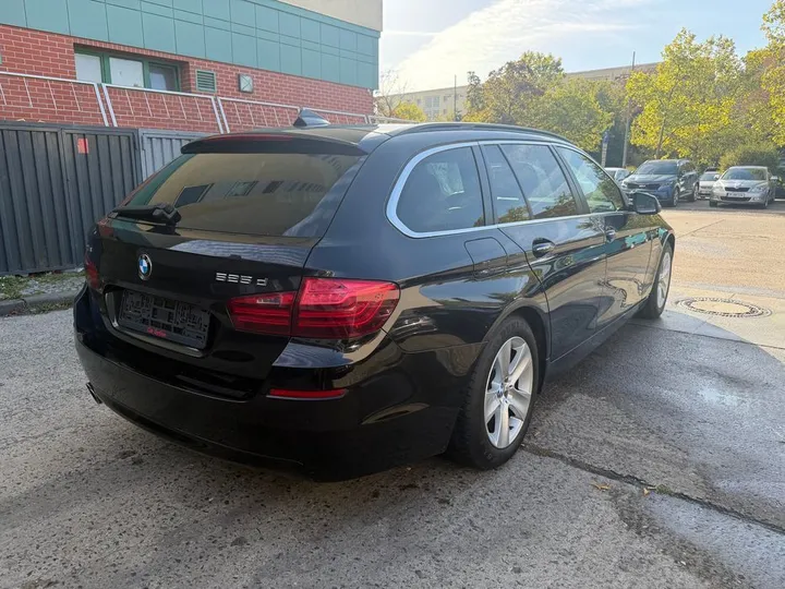 BMW 525