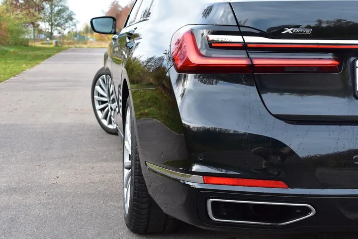 BMW 740