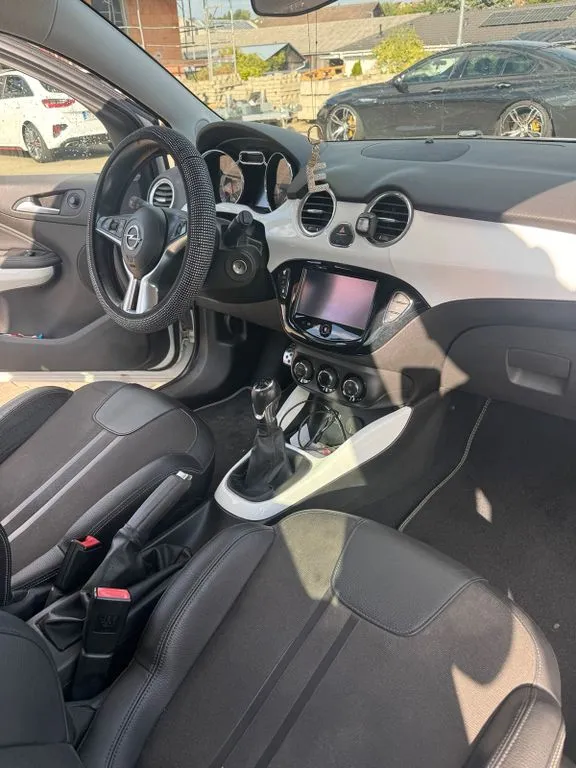 Opel Adam
