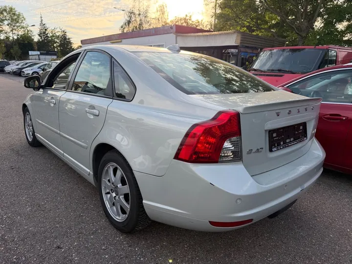 Volvo S40