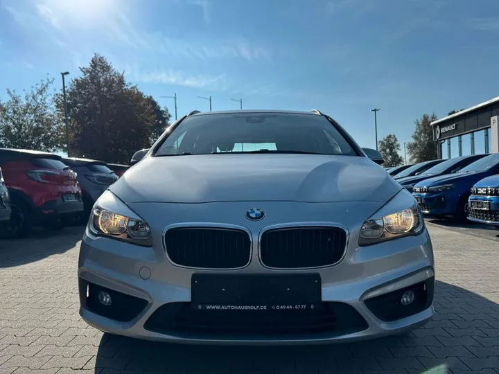 BMW 218