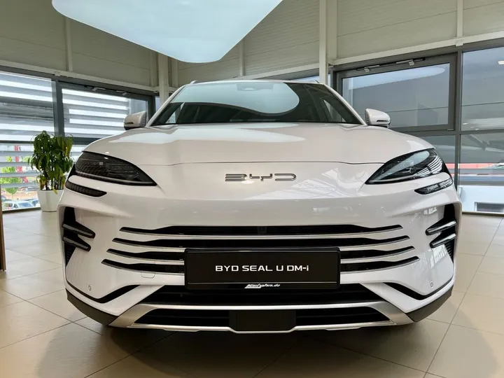 BYD SEAL