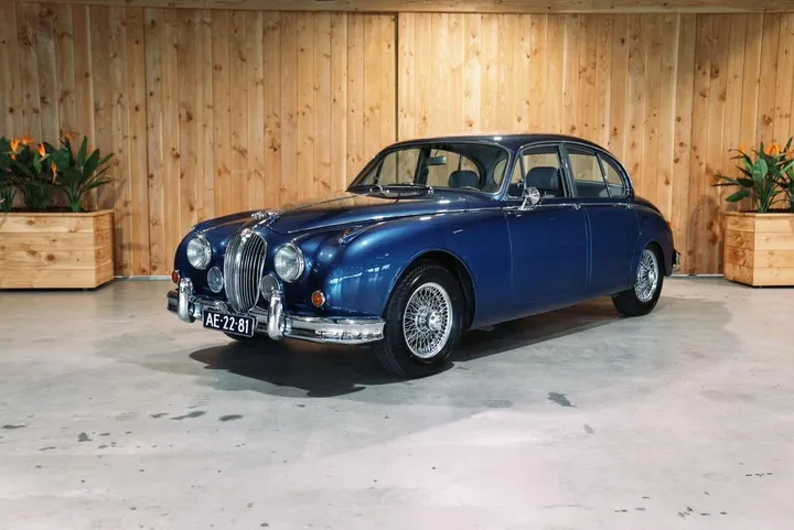 Jaguar MK II