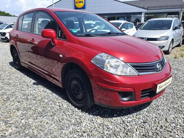 Nissan Tiida