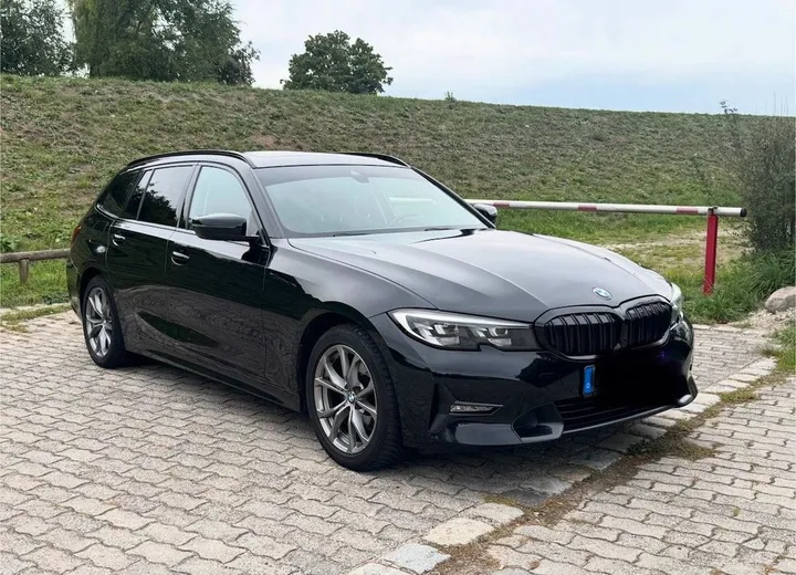 BMW 320